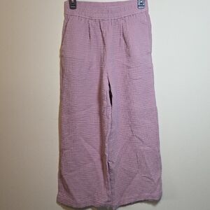 Madewell Wide Leg Pants in Light Pink. Cropped.